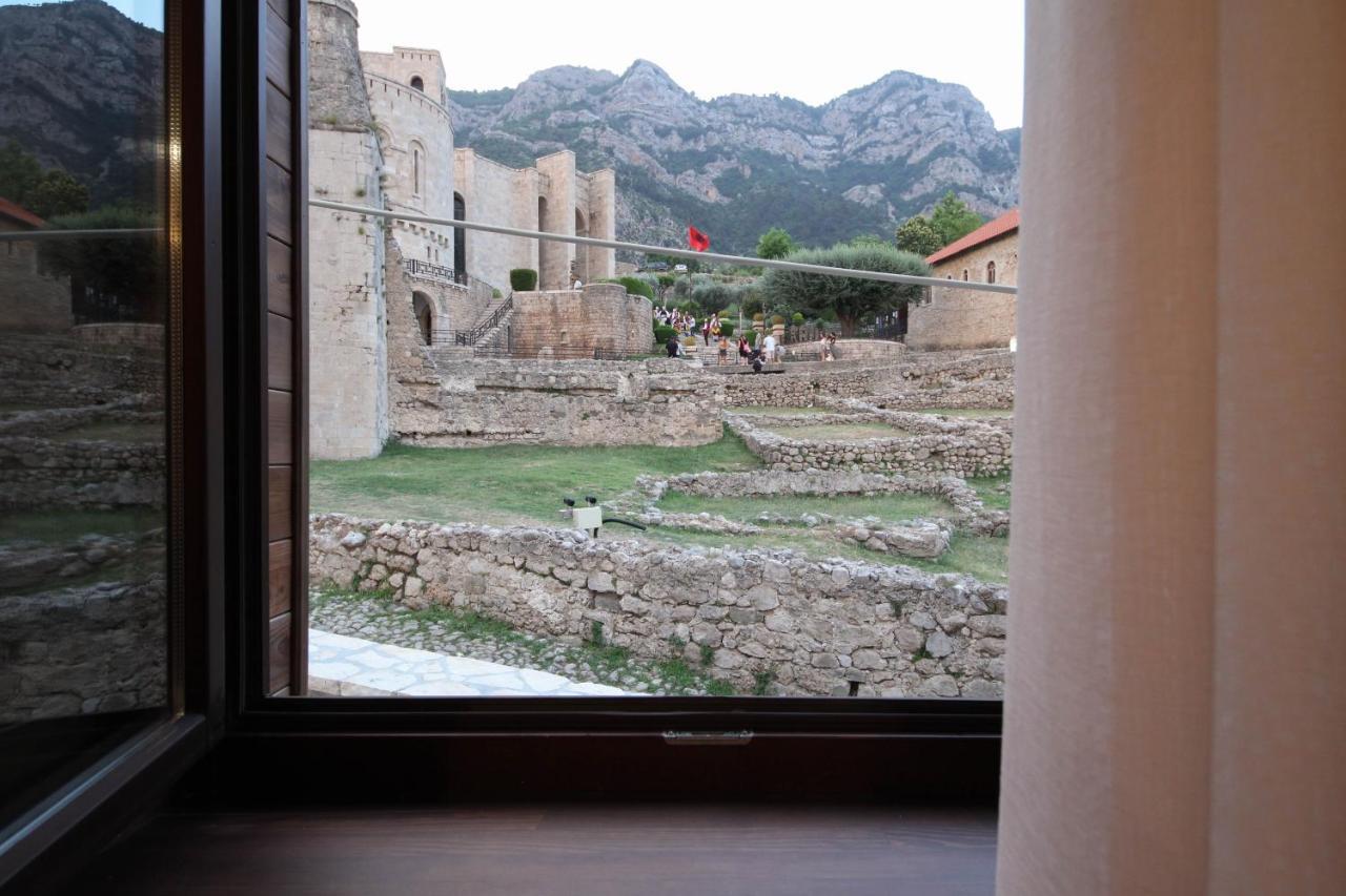 Kruja Albergo Diffuso , Inside Kruja Castle Exteriör bild