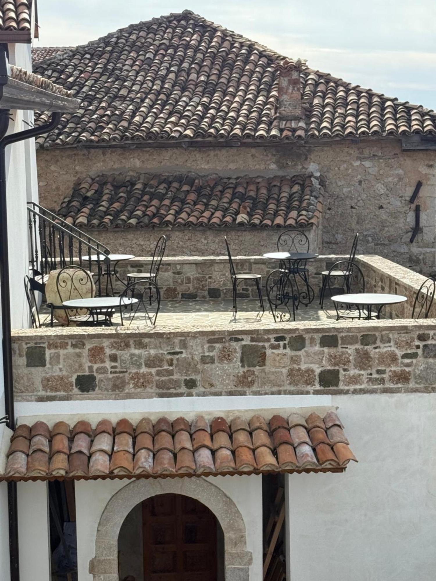Kruja Albergo Diffuso , Inside Kruja Castle Exteriör bild